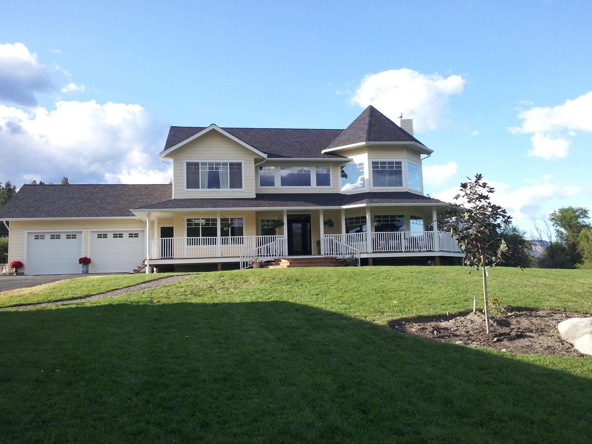 Harvelle House Bed & Breakfast Summerland Buitenkant foto